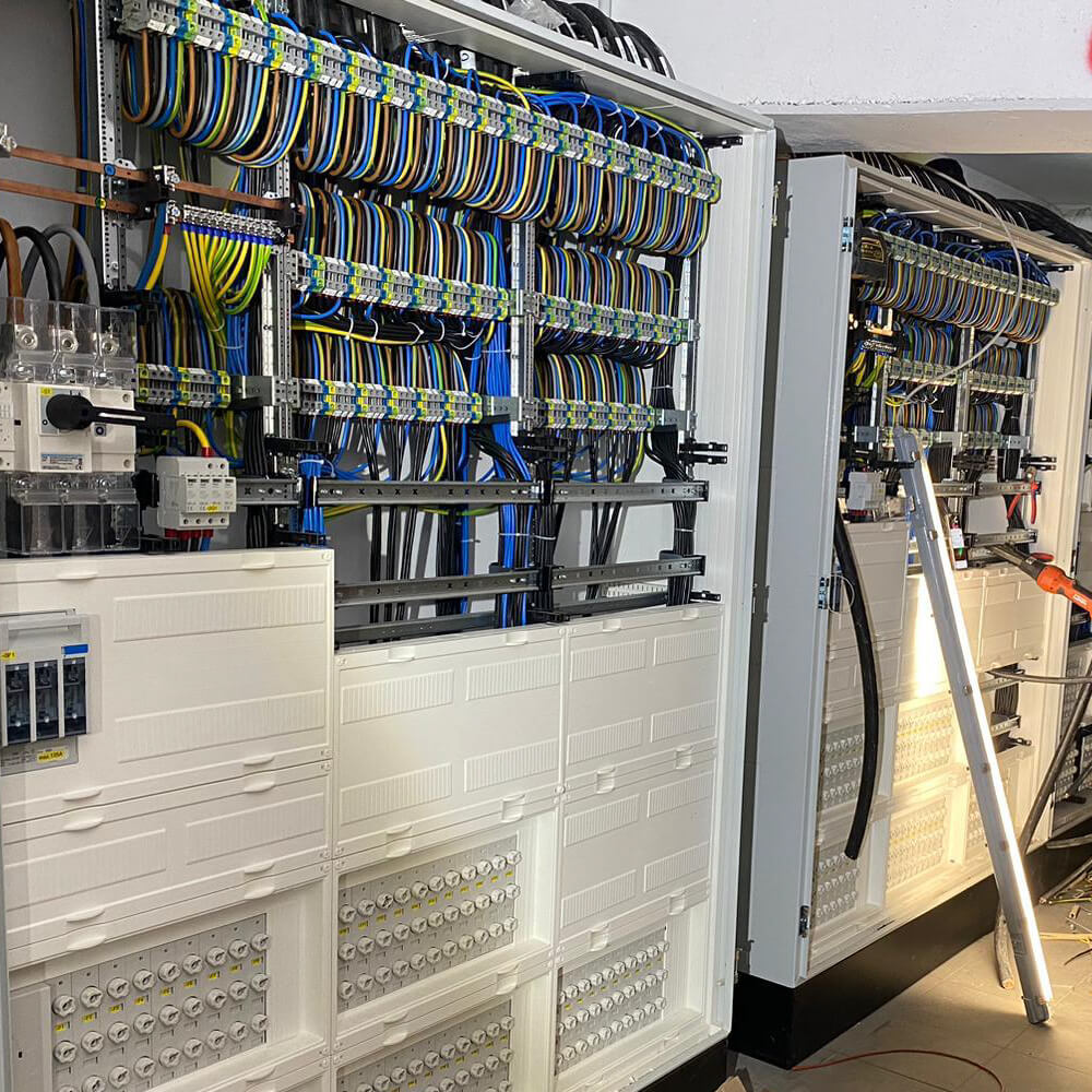 Elektrische Installationen in Wohngebäuden