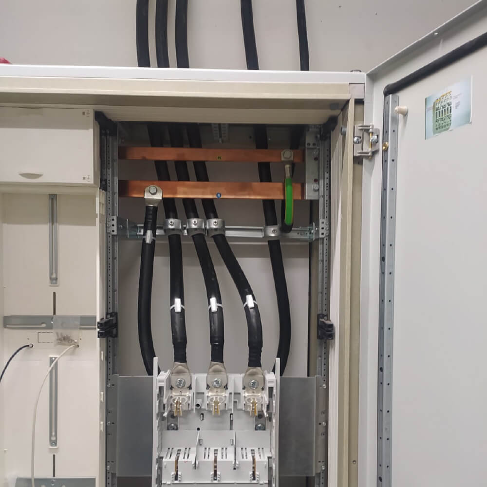 Industrielle und gewerbliche Elektroinstallationen